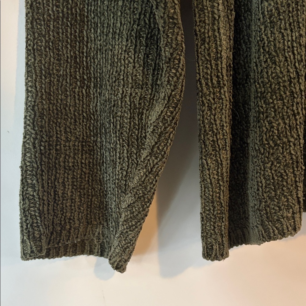 RELAIS | Olive Green Women's Knit Sweater - Picture 7 of 11